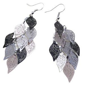 NWT- Metal Silver and Black Fall Leaf Dangle Earrings 3'x1' NWT